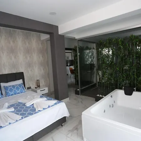 Villa Antalya Havaalanı Yakını Lüx *